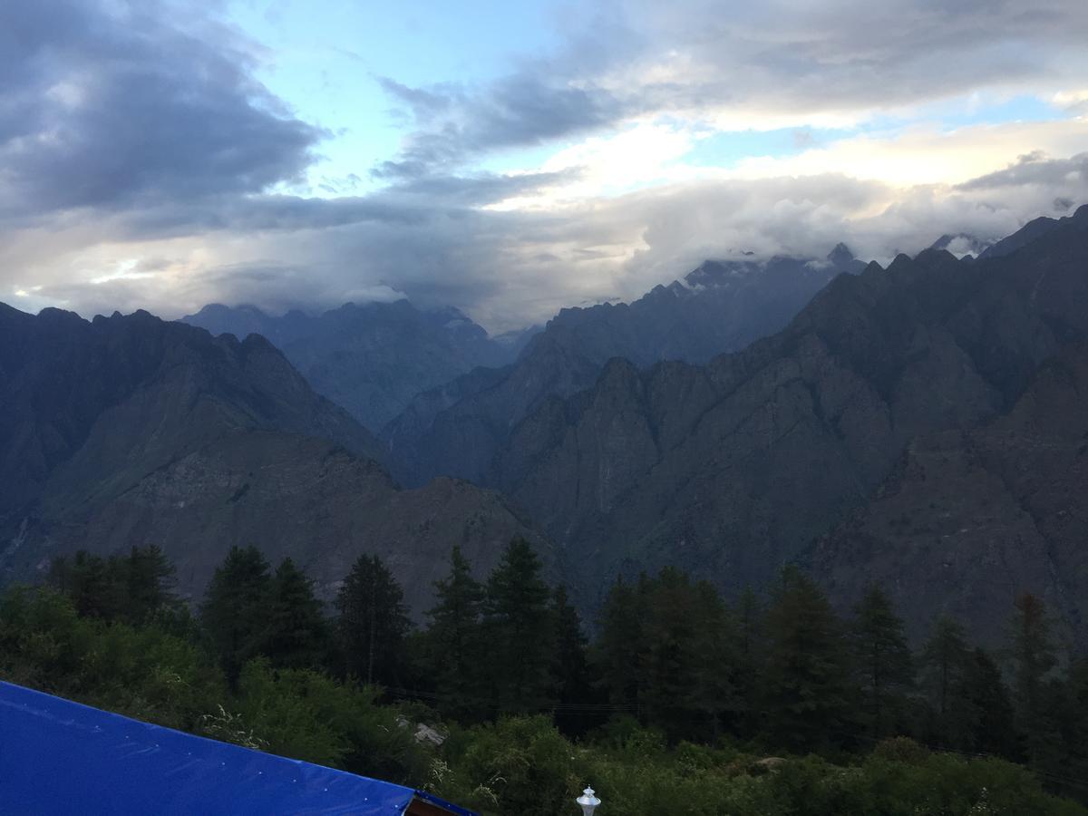Blue Poppy Resorts Joshīmath 外观 照片